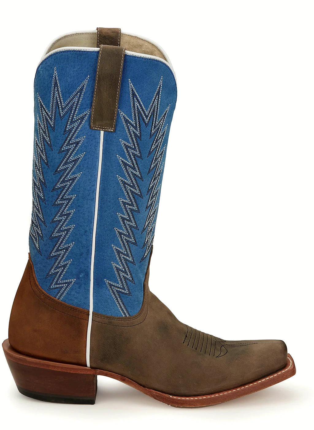 Sueded boar boot with a pearl cow lining
