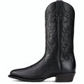 R toe cowboy boot with an angled cowboy heel