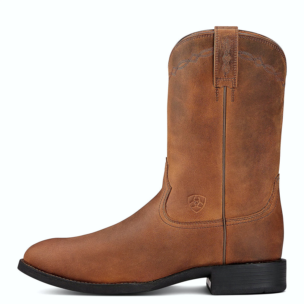 Low profile round toe roper boot