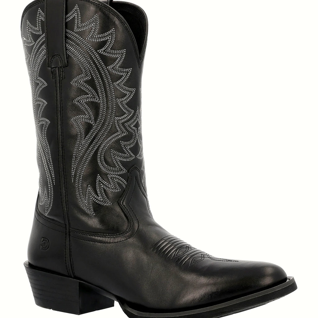Round toe boot with a single row welt stitch